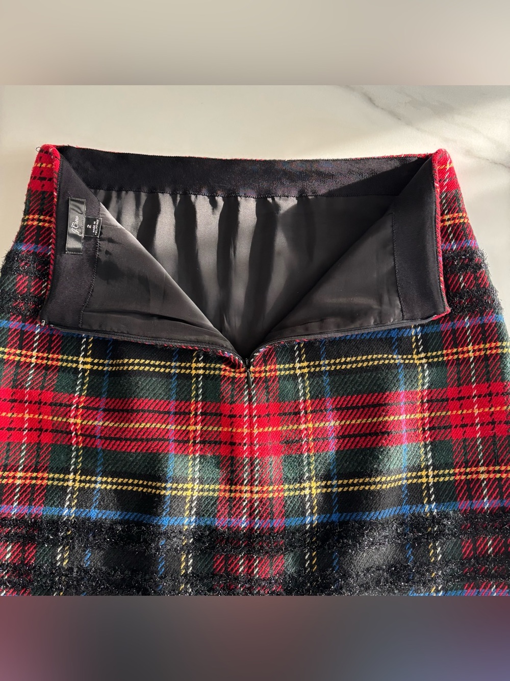J. Crew Red Green Plaid Mini Skirt with Blue and Yellow Accents sz 2 wool blend - Picture 5 of 11